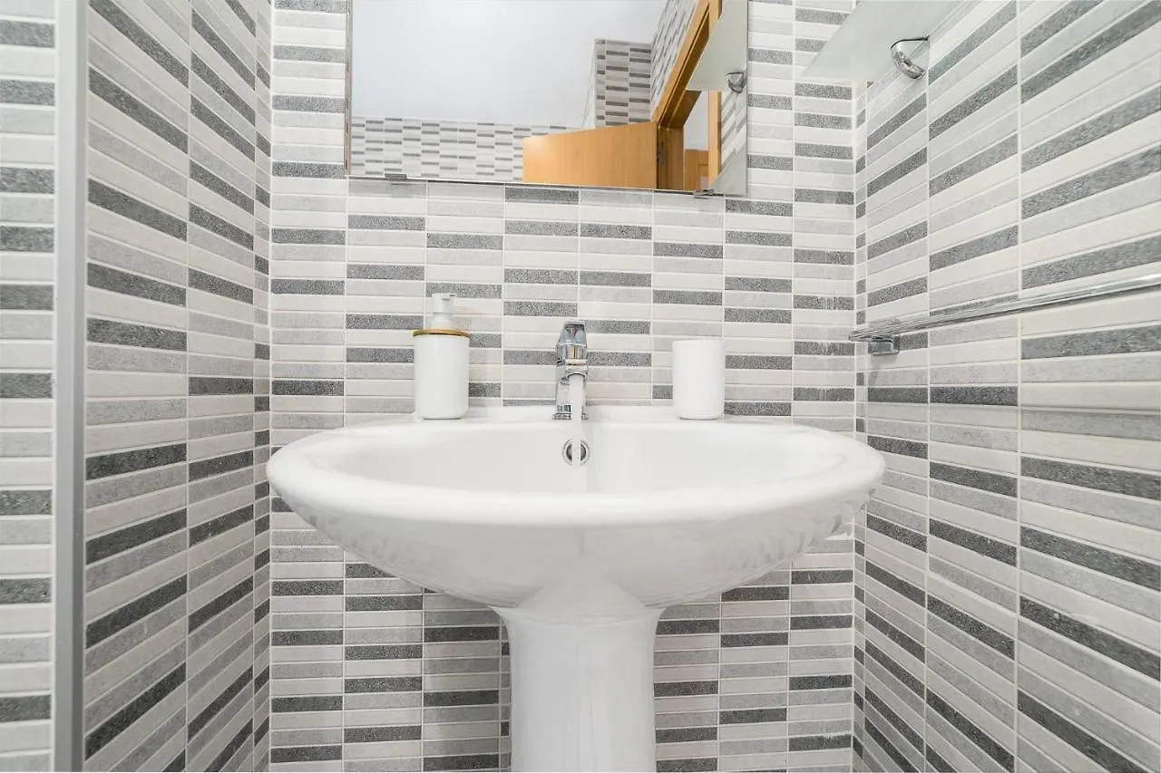 Malaga Suite Picasso With Swimming Pool And Parking In The Center!